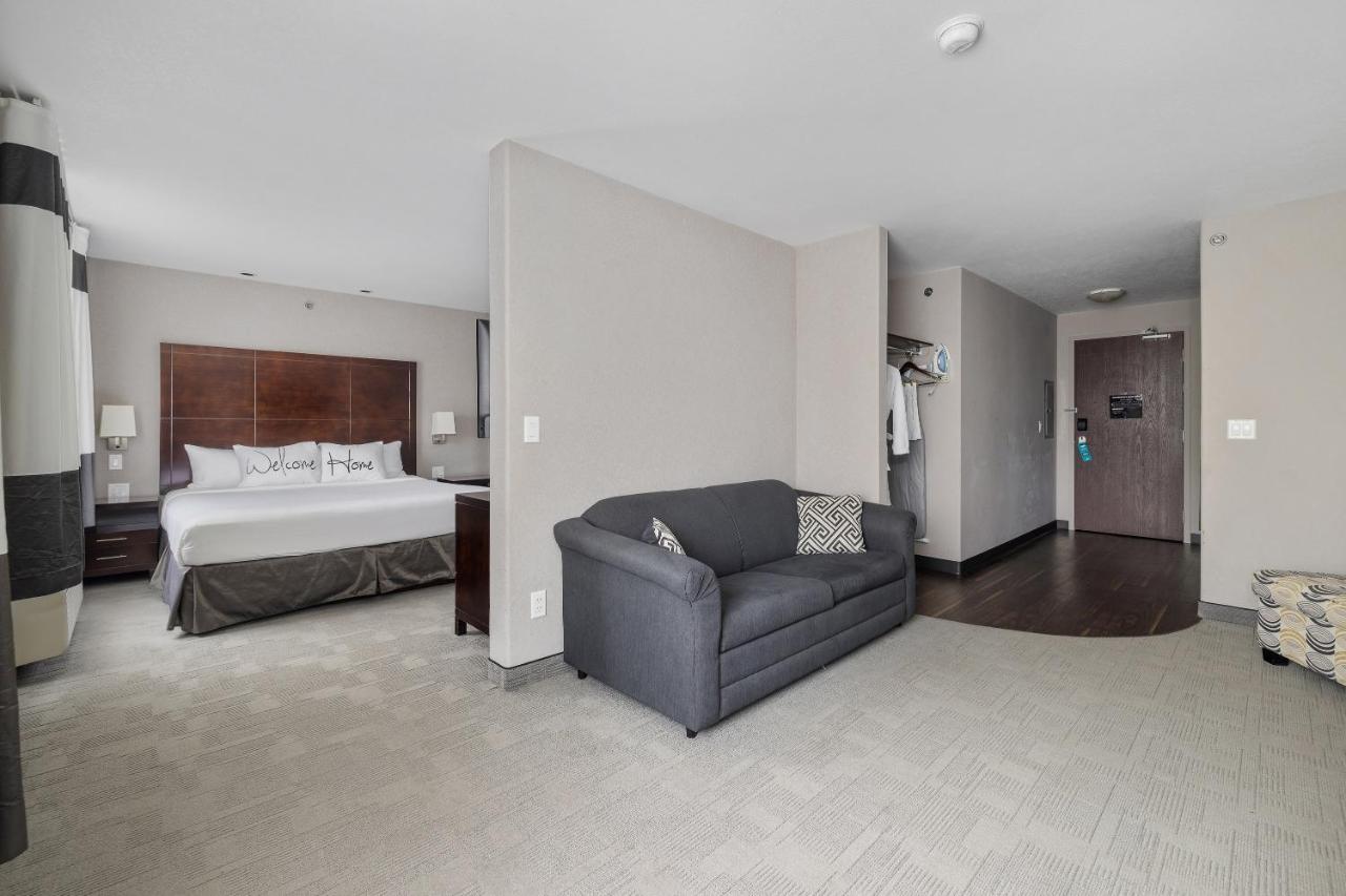 Home Inn & Suites Yorkton Esterno foto
