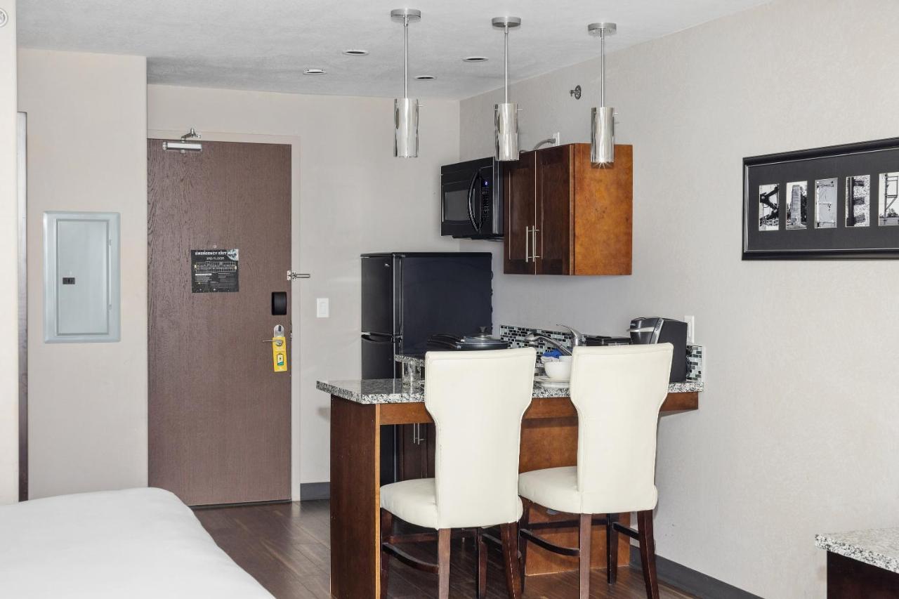 Home Inn & Suites Yorkton Esterno foto