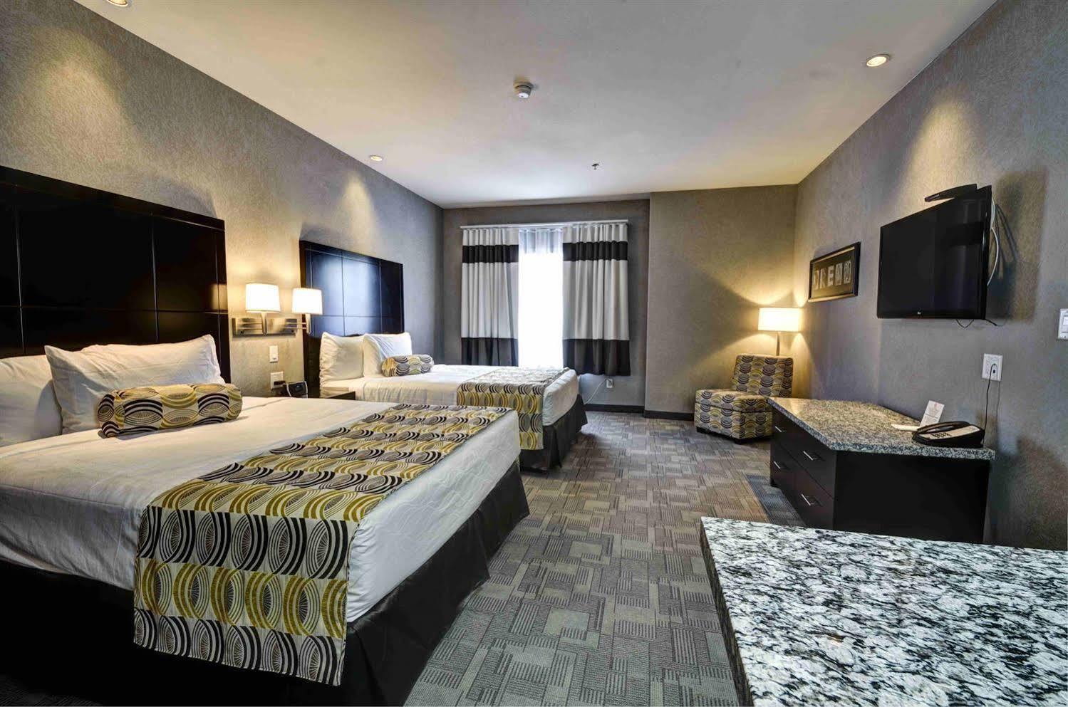 Home Inn & Suites Yorkton Esterno foto