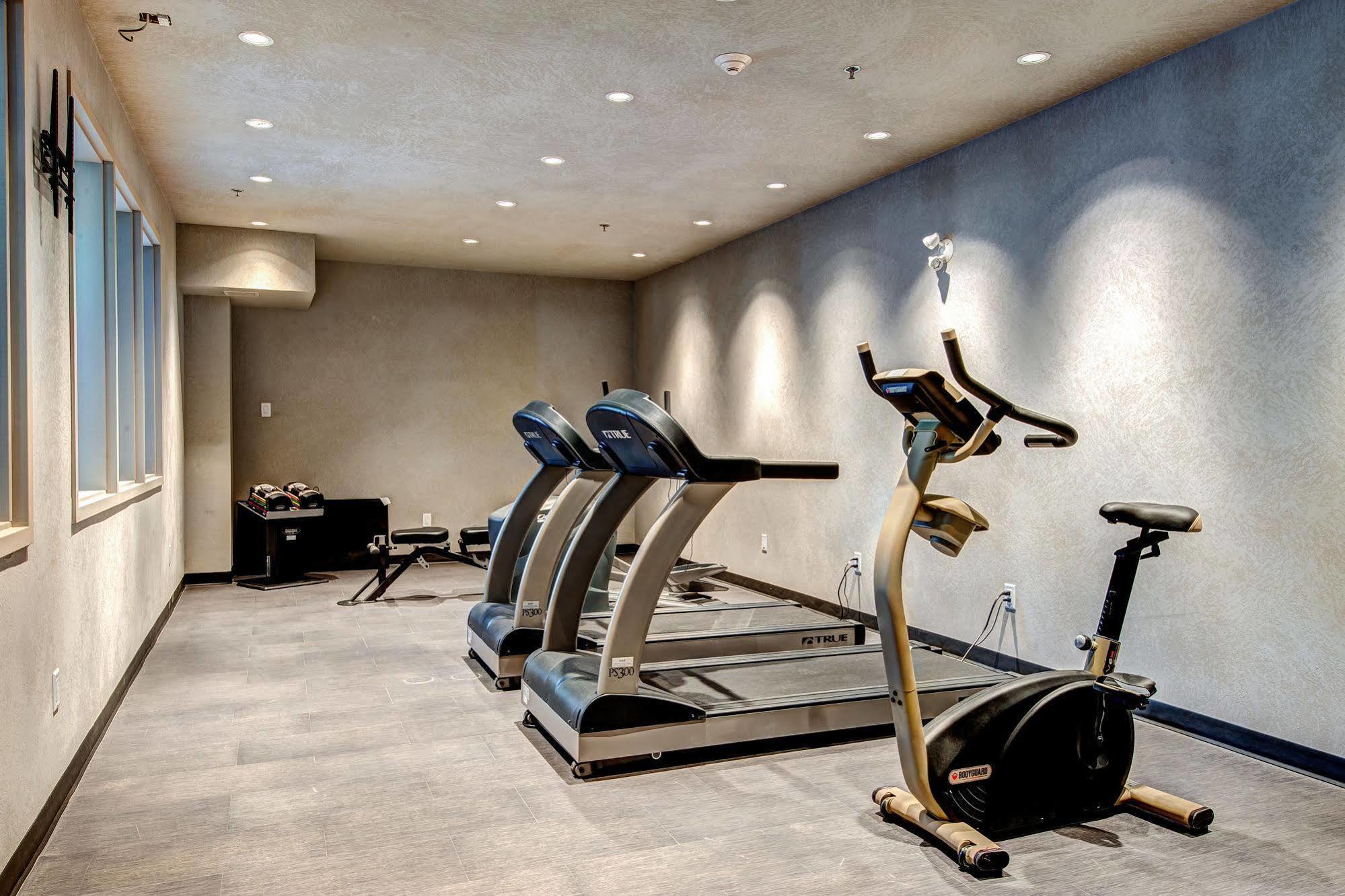 Home Inn & Suites Yorkton Esterno foto